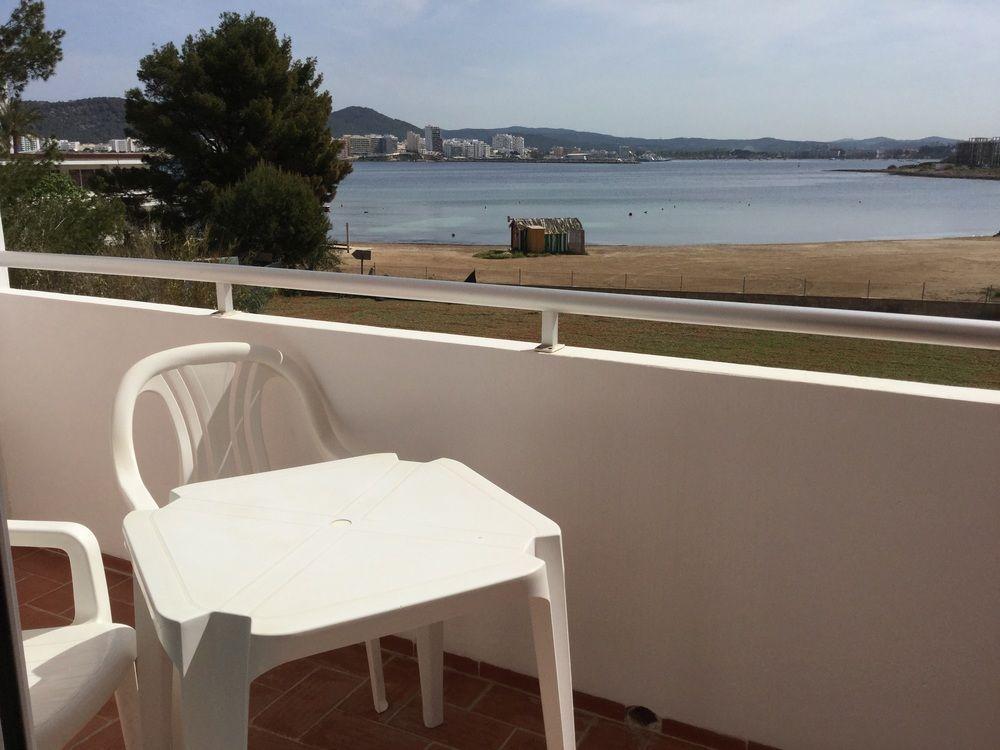 Apartamentos Alba Sant Antoni de Portmany Dış mekan fotoğraf