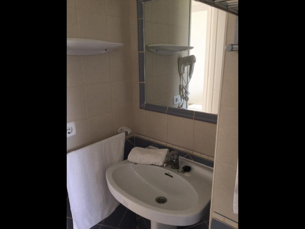 Apartamentos Alba Sant Antoni de Portmany Dış mekan fotoğraf