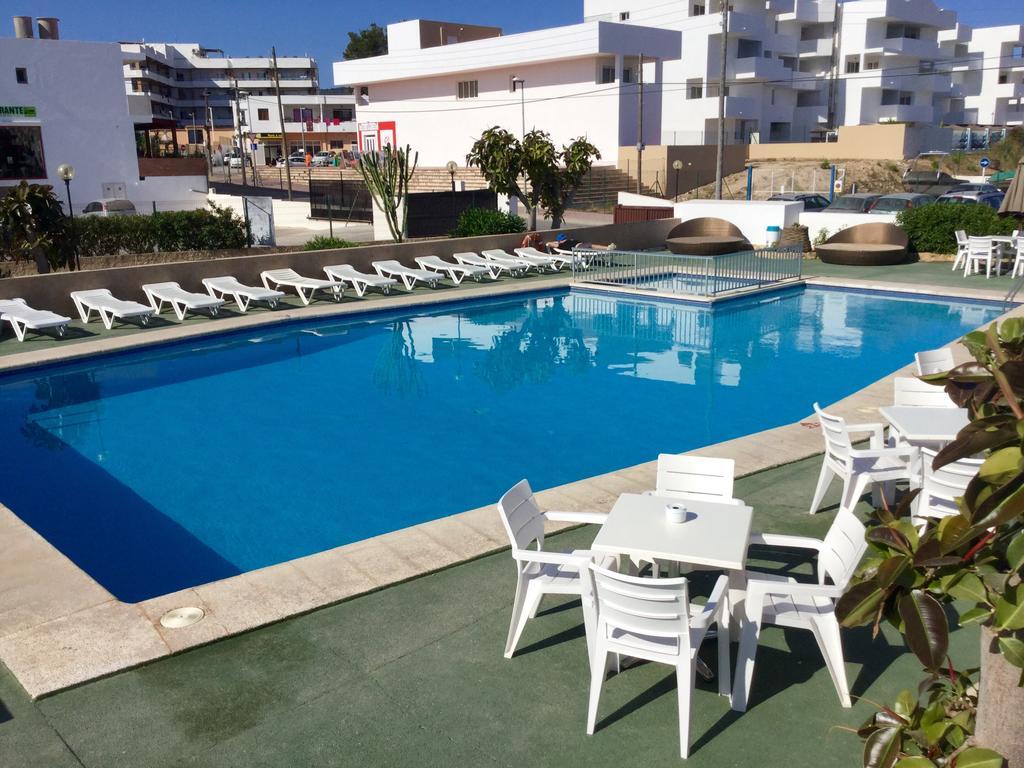 Apartamentos Alba Sant Antoni de Portmany Dış mekan fotoğraf