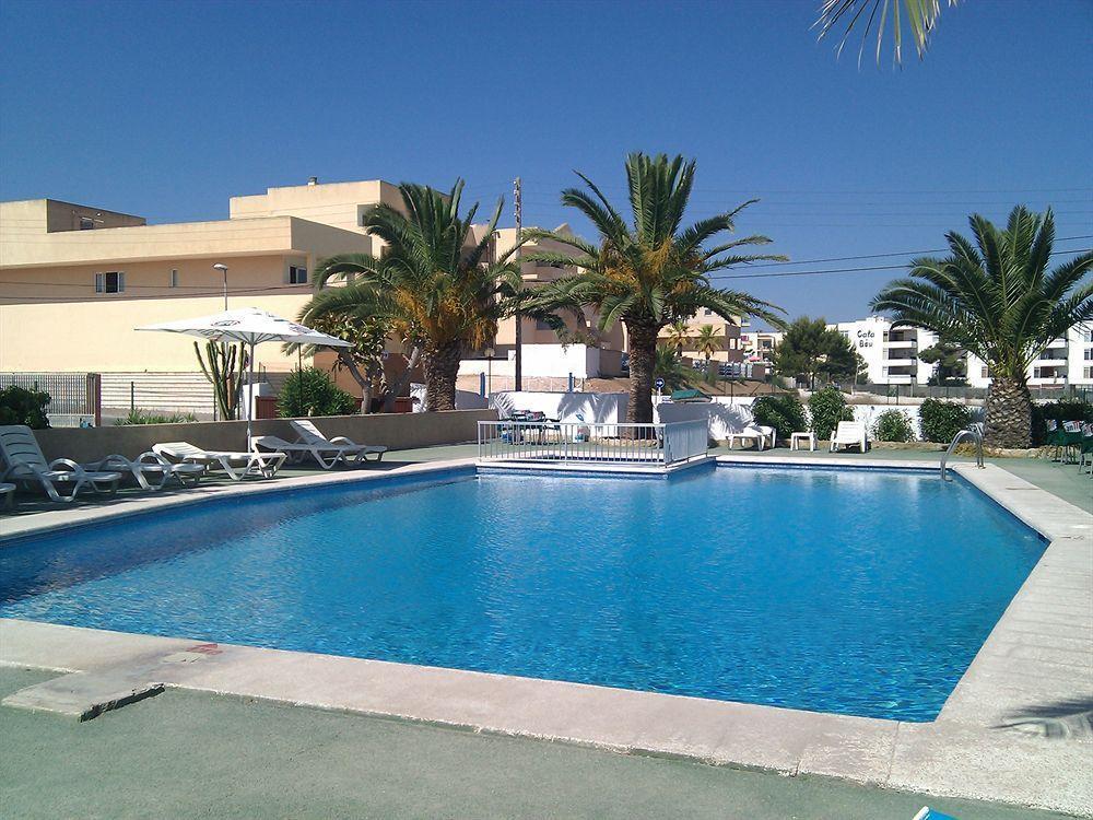 Apartamentos Alba Sant Antoni de Portmany Dış mekan fotoğraf