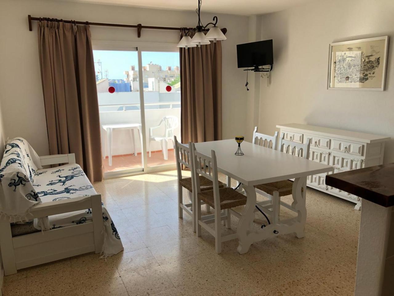 Apartamentos Alba Sant Antoni de Portmany Dış mekan fotoğraf